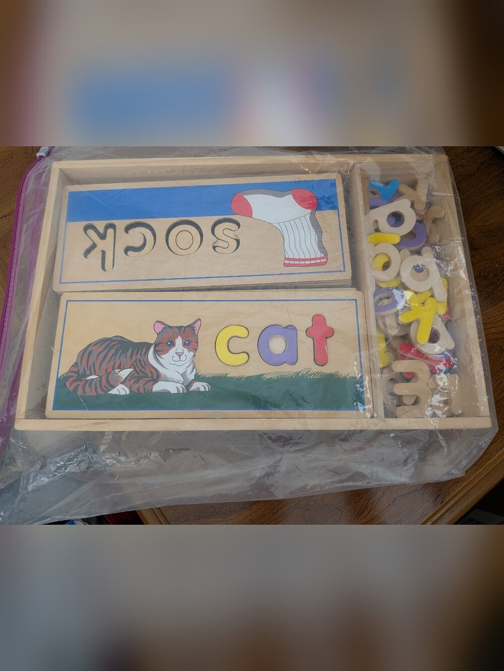 Melissa & Doug Cat and Word Matching Puzzle in Red, Yellow, Blue, Purple